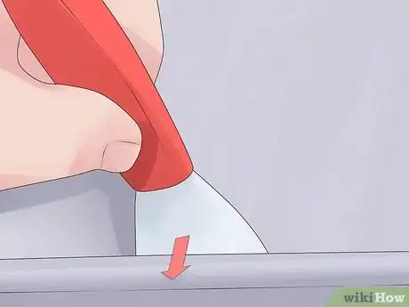 Imagen titulada Install Shoe Molding Step 3