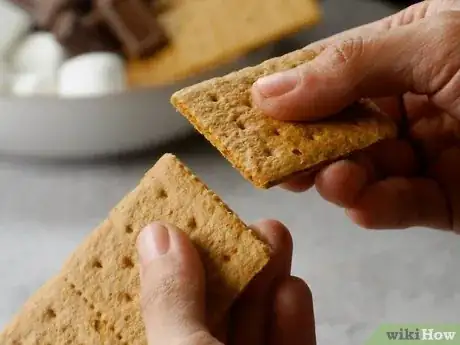 Imagen titulada Make Smores in the Oven Step 2