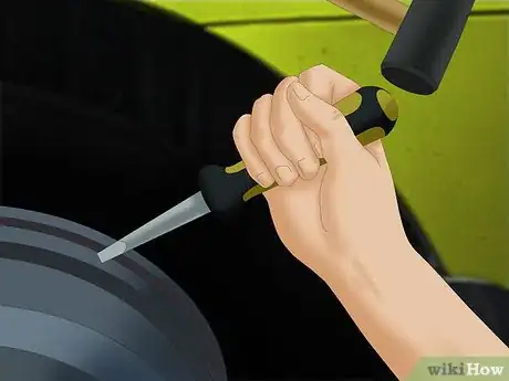 Imagen titulada Remove Brake Drums Step 7