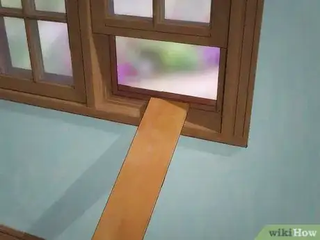 Imagen titulada Get Rid of a Squirrel in Your House Step 11