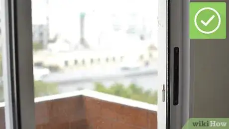 Imagen titulada Apply Window Decals Step 1