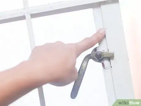 Imagen titulada Get Rid of Wasps in Your House Step 16