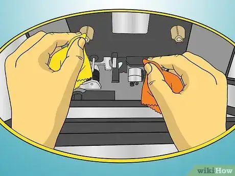 Imagen titulada Clean a Cassette Deck Step 8