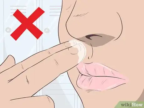 Imagen titulada Apply Vicks VapoRub Step 5