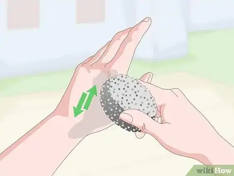 Imagen titulada Remove Tar From Skin Step 14