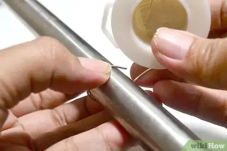 Imagen titulada Make Hoop Earrings Step 2