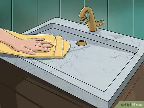Imagen titulada Clean Cultured Marble Step 13