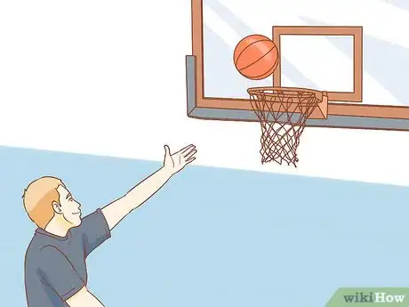 Imagen titulada Do a Lay Up Step 11