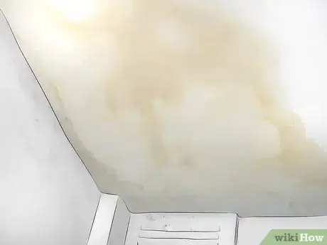 Imagen titulada Get Water Stains Off a Ceiling Step 12