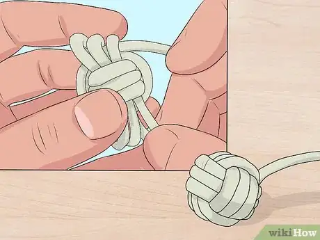 Imagen titulada Tie Paracord Knots Step 16