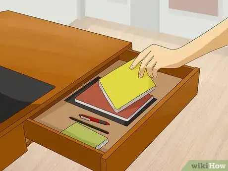 Imagen titulada Clean Your Room Fast Step 17