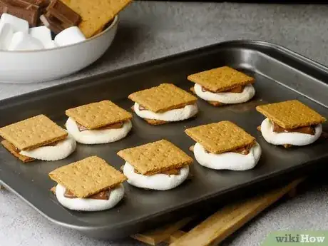 Imagen titulada Make Smores in the Oven Step 7