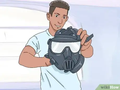 Imagen titulada Wear a Gas Mask Step 12