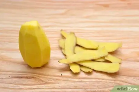Imagen titulada Peel Potatoes With an Ordinary Kitchen Knife Step 9