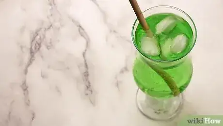 Imagen titulada Make Mountain Dew Baja Blast Step 2