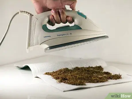 Imagen titulada Rehydrate Stale Tobacco Step 5