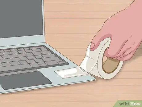 Imagen titulada Remove Stickers from a Laptop Step 10