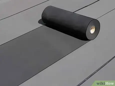 Imagen titulada Apply Rolled Roofing Step 5
