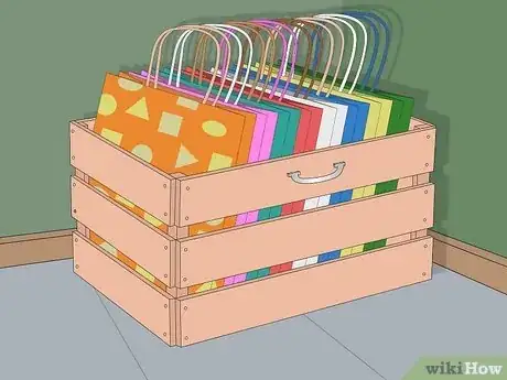 Imagen titulada Store Gift Bags Step 3