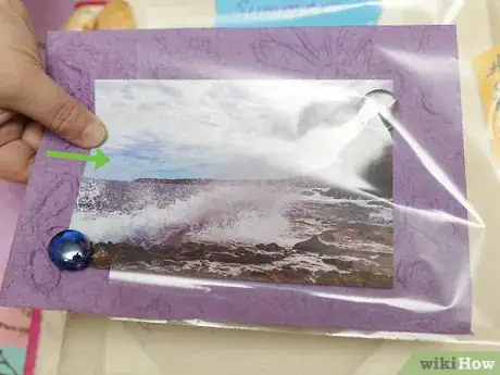 Imagen titulada Make Homemade Scrapbooks Step 12