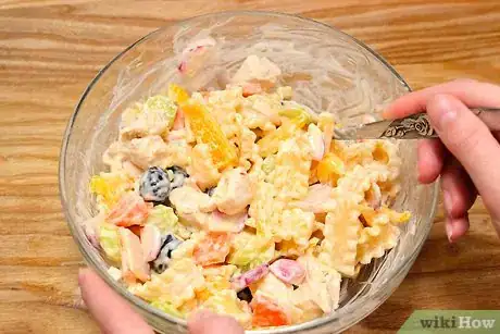 Imagen titulada Make an Easy Chicken Salad Step 6
