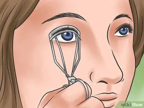 Imagen titulada Get Bigger Eyes Step 14