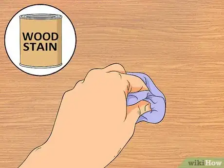 Imagen titulada Refinish a Desk Step 13