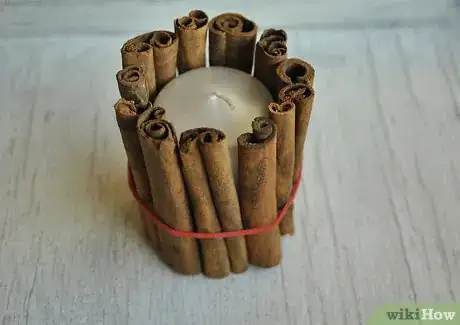 Imagen titulada Make a Cinnamon Scented Candle Step 12