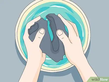 Imagen titulada Shrink a Bathing Suit Step 14