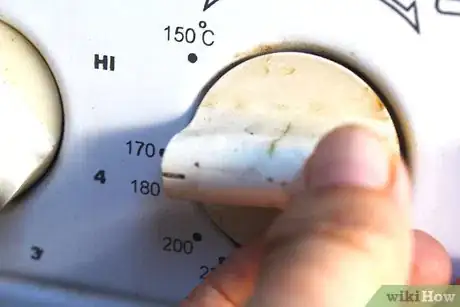 Imagen titulada Cook Butternut Squash in the Microwave Step 23