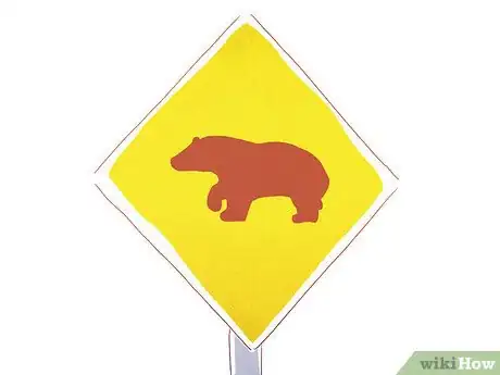 Imagen titulada Survive Animal Attacks Step 1