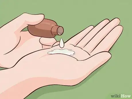 Imagen titulada Use Almond Oil for Aging_Dry Skin Step 2