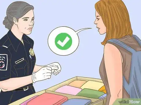 Imagen titulada Go Through U.S. Customs Step 13