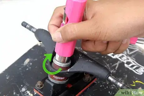 Imagen titulada Build a Skateboard Step 16