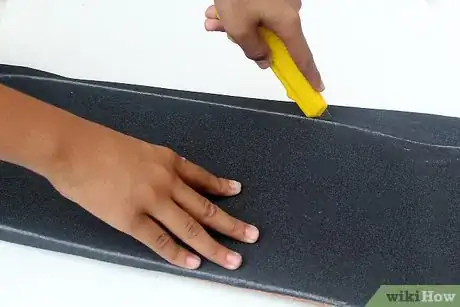 Imagen titulada Build a Skateboard Step 10