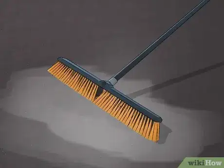 Imagen titulada Apply Rolled Roofing Step 4