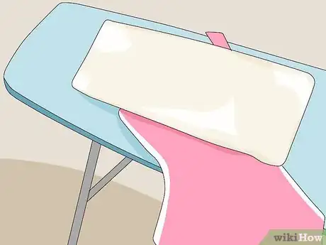 Imagen titulada Shrink a Bathing Suit Step 8