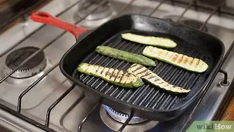 Imagen titulada Use a Grill Pan Step 15