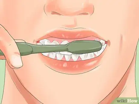 Imagen titulada Get Pink Gums Step 5