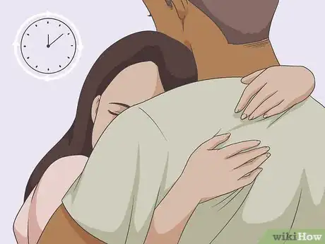 Imagen titulada Hug Your Boyfriend Step 5