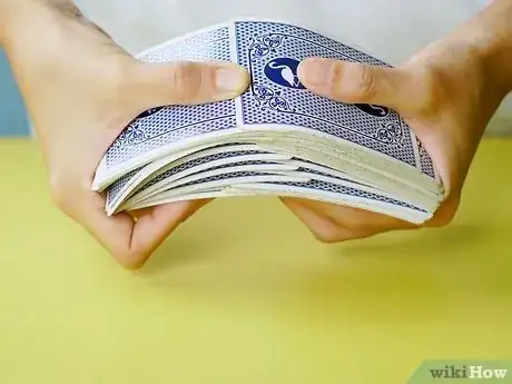 Imagen titulada Riffle and Bridge Shuffle Step 16
