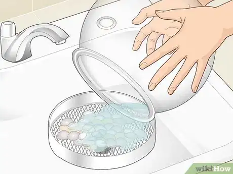 Imagen titulada Clean a Betta Fish Bowl Step 16