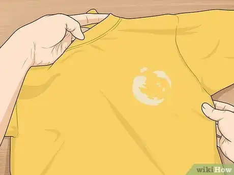 Imagen titulada Remove Iron On Patches Step 11