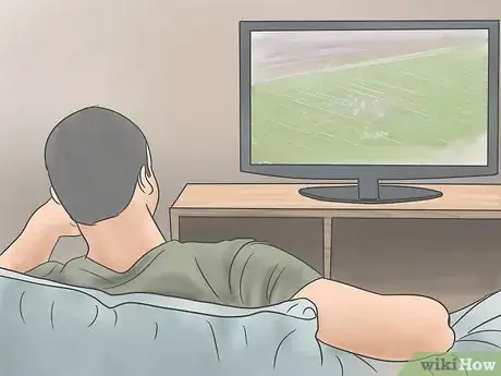 Imagen titulada Become a Sports Announcer Step 2
