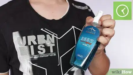 Imagen titulada Apply Body Spray Step 3