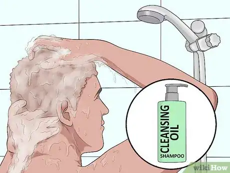 Imagen titulada Use Clarifying Shampoo Step 3