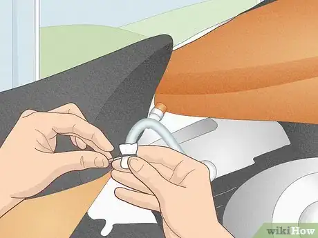 Imagen titulada Clean a Gas Tank Step 2