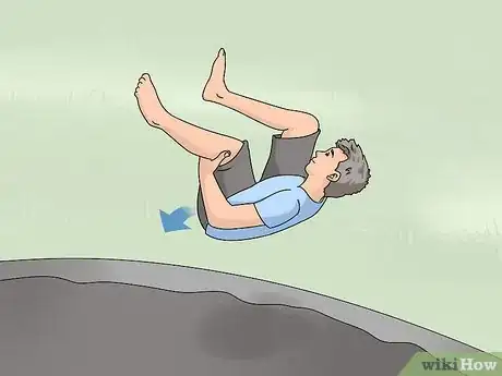Imagen titulada Land a Front Flip on the Trampoline Step 11