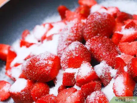 Imagen titulada Make Simple and Fresh Strawberry Jam Step 3