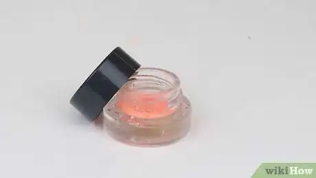 Imagen titulada Make Cream Eyeshadow Step 25